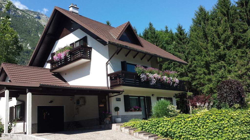Homestay Ostan Bovec Buitenkant foto